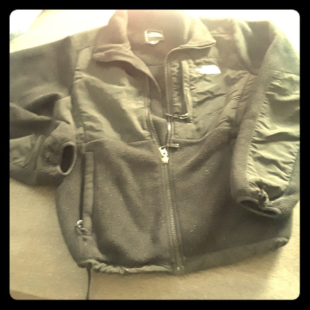 Woman's black North face